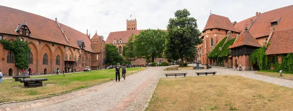 Une Large Vue Sur Place Principale Château Malbork Pologne — Photo