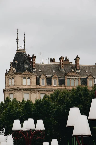 Μια Όμορφη Θέα Ενός Εγκαταλελειμμένου Κάστρου Στη Γαλλία Μια Ζοφερή — Φωτογραφία Αρχείου
