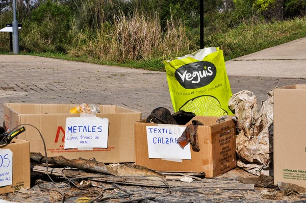 Detailní Záběr Krabic Odpadky Vytaženými Řeky Parana Během Dne Úklidu — Stock fotografie
