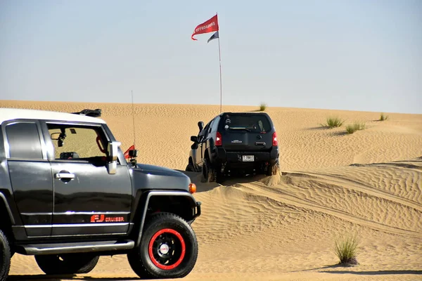 Colpo Fuoristrada Dune Che Abbattono Intorno Deserto Madam Con Fuoristrada — Foto Stock