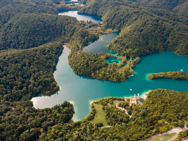 Een Luchtfoto Van Het Nationaal Park Plitvice Meren Kroatië — Stockfoto