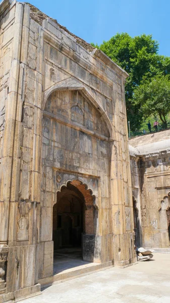 Tiro Vertical Arquitetura Antiga Cidade Srinagar Capital Caxemira Índia Durante — Fotografia de Stock