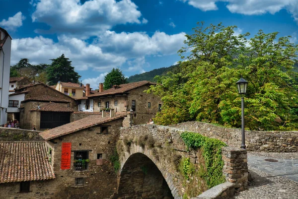 Stone Bridge Houses Rural Potes Spain — Stock Photo, Image