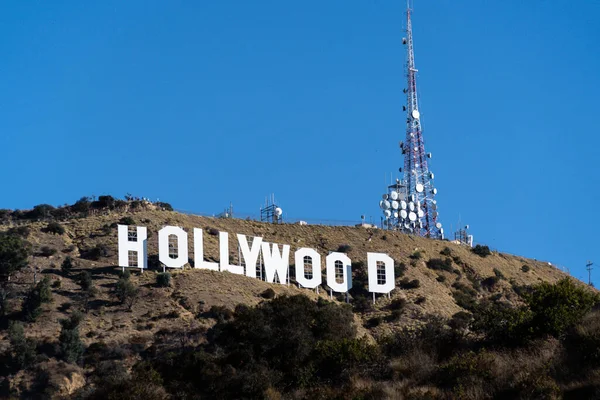 Sinal De Hollywood Em Los Angeles No Céu Azul Foto de Stock