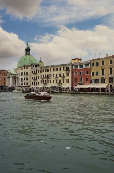 Paseo Por Venecia Por Sus Canales Mes Otoño — Foto de Stock