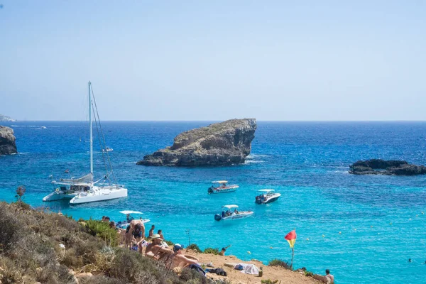 Zbliżenie Błękitnej Laguny Wyspie Comino Malta — Zdjęcie stockowe
