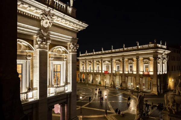 Een Schilderachtig Uitzicht Het Piazza Del Campidoglio Met Architectonische Gebouwen — Stockfoto