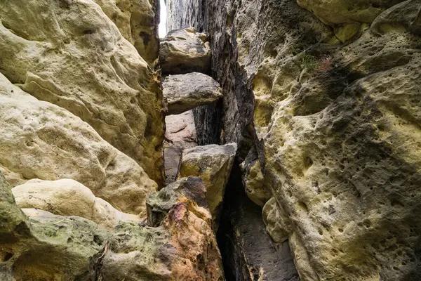 Eine Flache Aufnahme Der Riesigen Steinschlucht — Stockfoto