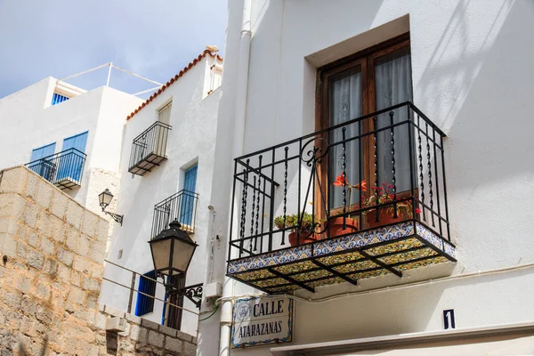 Tiro Ângulo Baixo Dos Edifícios Varanda Rua Calle Atarazanas Málaga — Fotografia de Stock