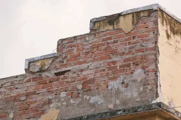 View Old Vintage Brick House Gray Sky — Stock Photo, Image
