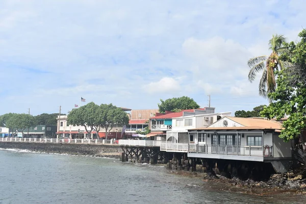 Een Kustlijn Kleine Winkeltjes Het Eiland Lahaina Onder Een Blauwe — Stockfoto