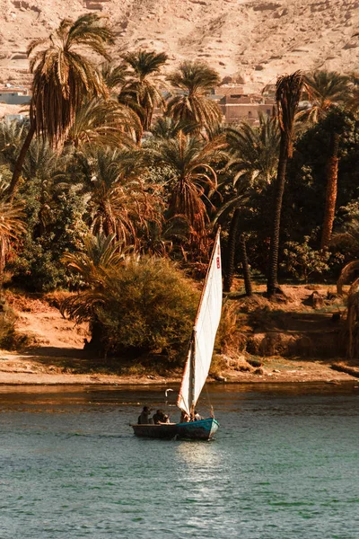 Ein Kleines Segelboot Auf Dem Nil Ägypten — Stockfoto