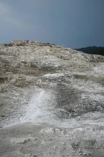 Widok Złóż Siarki Parku Narodowym Yellowstone — Zdjęcie stockowe