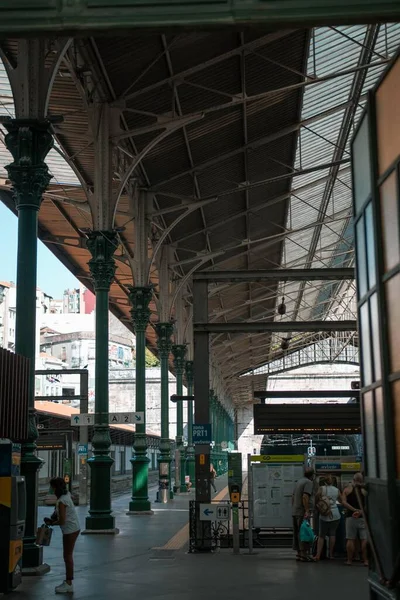 Colpo Verticale Della Stazione Sao Bento Oporto Portogallo — Foto Stock