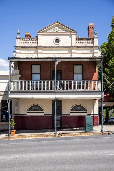 Vertical Shot Old Victorian Style Architecture Pub Beechworth Victoria Australia — Stock Photo, Image