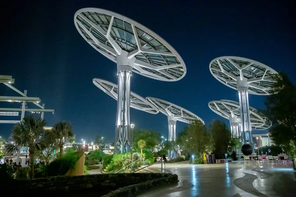Pawilon Zrównoważonego Rozwoju Expo2020 Nocy Prezentujący Zrównoważone Ziarno Architektury Dubaju — Zdjęcie stockowe