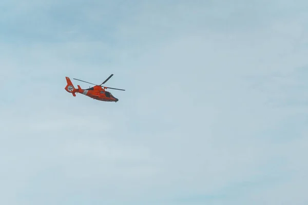 Hélicoptère Survolant Las Vegas Dans Ciel — Photo