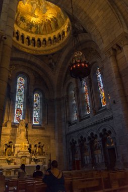 Paris 'in Kutsal Yürek Bazilikası' nın içi.