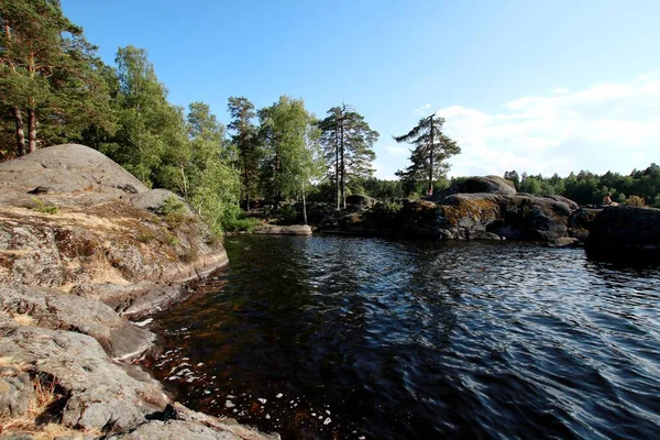 Belo Dia Ensolarado Lago Suécia — Fotografia de Stock