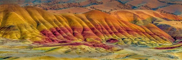 Una Vista Panoramica Dell Arcobaleno Colorato Painted Hills Letti Fossili — Foto Stock