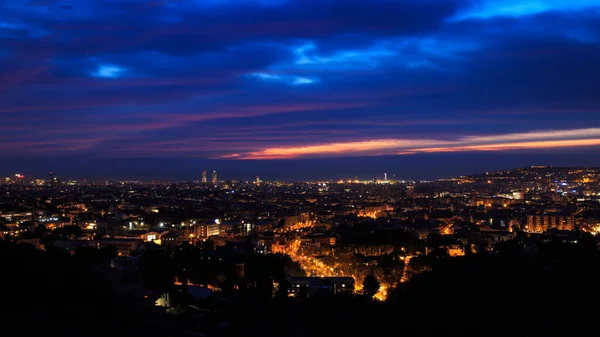 Vzdušný Pohled Město Osvětlenými Budovami Ulicemi — Stock fotografie