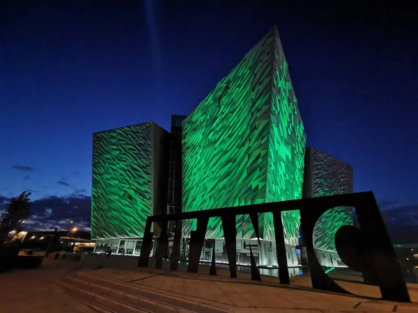 Beautiful View Titanic Belfast Museum Lit Green Color Night — Stock Photo, Image