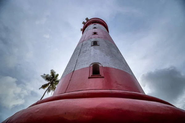 Low Angle Old Lighthouse Gloomy Sky — Stock Photo, Image