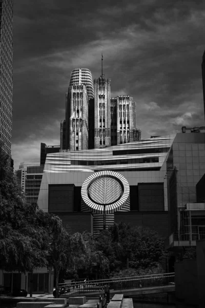 Eine Vertikale Aufnahme Eines Gebäudes Der Innenstadt Von San Francisco — Stockfoto