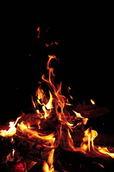 Спокойный Вид Пламя Костра Ночное Время — стоковое фото