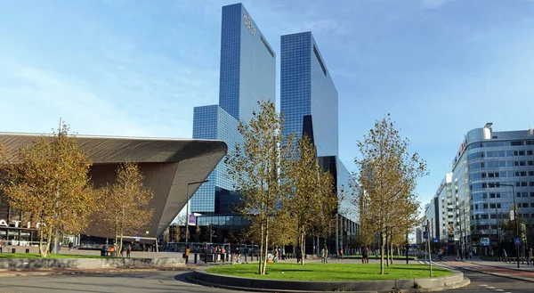 Centralstationen Och Moderna Höghus Weena Rotterdams Affärsdistrikt — Stockfoto