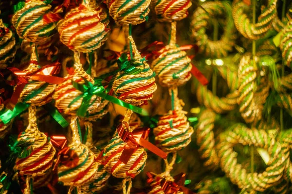 Eine Nahaufnahme Von Christbaumschmuck — Stockfoto