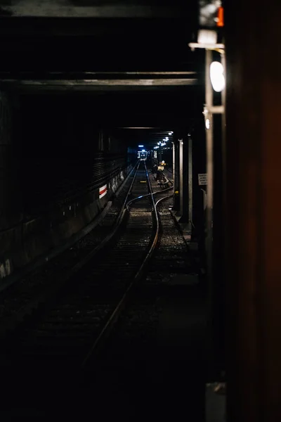 Vertikal Bild Järnväg Natten — Stockfoto