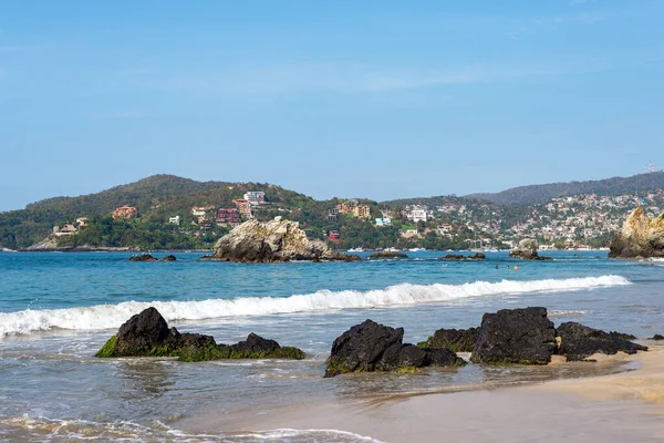 Una Foto Playa Ropa Ixtapa Zihuatanejo — Foto de Stock