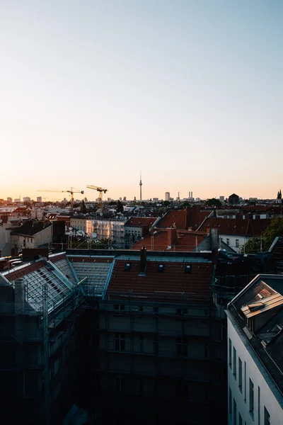 Vertikal Bild Stadsbild Solnedgång Himmel — Stockfoto