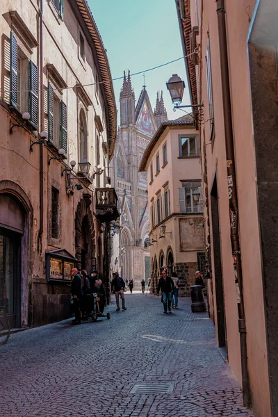 Orvietói Domo Katedrális Egy Toszkánai Utcáról Olaszországból — Stock Fotó