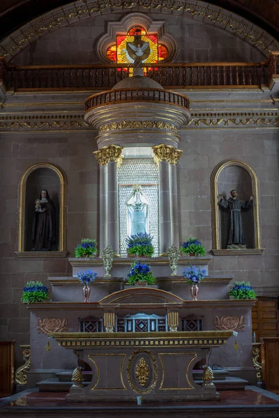 Egy Közeli Kép Egy Oltárról Templomban — Stock Fotó