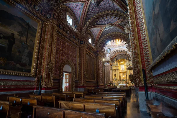 Wnętrza Katedry Matki Bożej Guadalupe Zamora — Zdjęcie stockowe