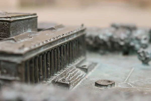 Detailní Záběr Kovové Miniatury Budovy — Stock fotografie