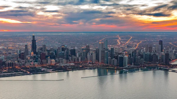 Μια Όμορφη Θέα Του Ορίζοντα Του Σικάγο Ηλιοβασίλεμα — Φωτογραφία Αρχείου