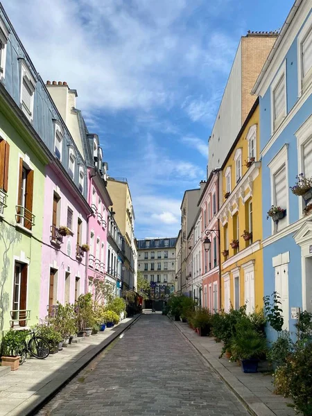 パリのクミュー通りの垂直ショット フランス — ストック写真