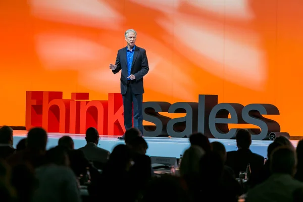 Celebrity Speaker John Maxwell Talking Think Sales Convention — Stock Photo, Image