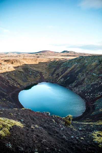 Embalse Una Montaña —  Fotos de Stock