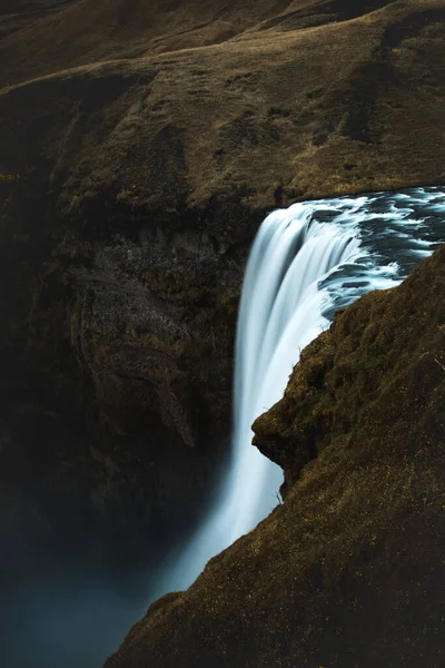 Malowniczy Widok Wodospad Skogafoss Rzece Skoga Słoneczny Dzień Południowej Islandii — Zdjęcie stockowe
