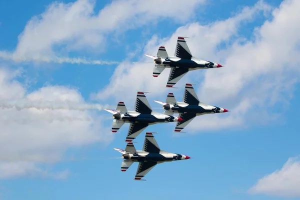 アメリカ空軍サンフォード フロリダ航空ショー2021のサンダーバード — ストック写真