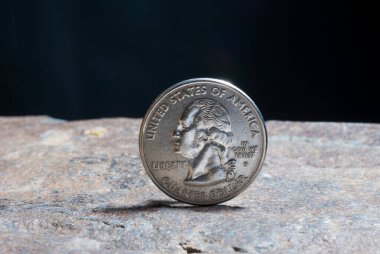 Guatemala 'nın dış sokaklarında beton üzerinde yaya geçidi tabelası, kavramsal çizim ve resim