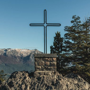 Arjantin, San Carlos de Bariloche 'da bir haç heykeli.
