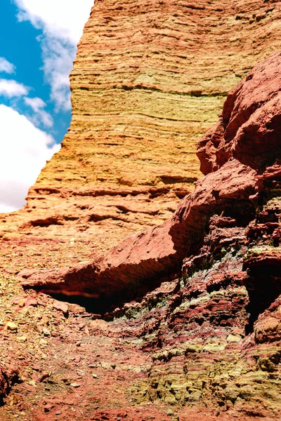 Een Prachtig Landschap Van Rotsachtige Valleien Een Zonnige Dag — Stockfoto