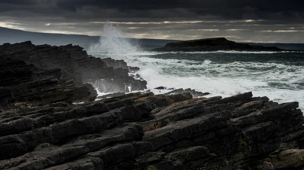 爱尔兰斯莱戈县Magheramenagh海岸的风景和岩石岛屿 — 图库照片