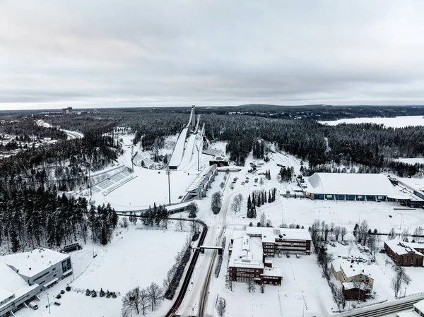 Aerial Drone View Ski Jump Towers Talvi Ilta Lahdessa — kuvapankkivalokuva