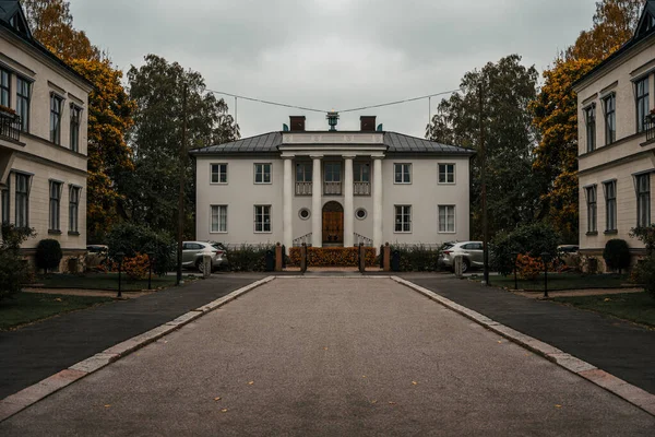 Ein Historisches Luxuriöses Anwesen Einem Düsteren Himmel Schweden — Stockfoto
